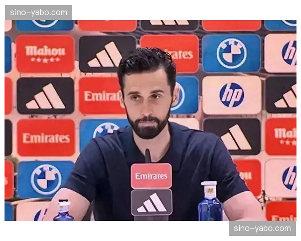 阿韦洛亚赛后抨击裁判 争议判罚影响比赛结果